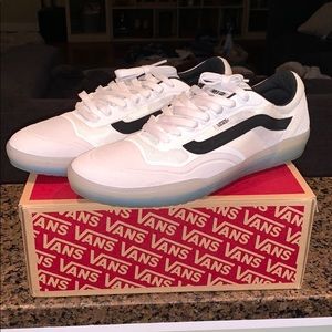 Men’s Vans A.V.E. Pro ‘Blanc de Blanc’ SIZE 11.5